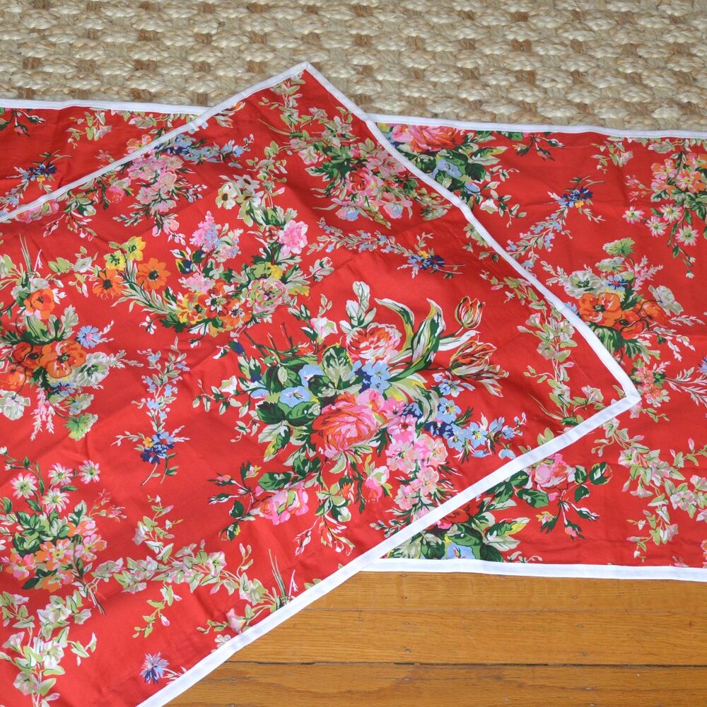 2 NEW Out of Package RALPH LAUREN Belle Harbor Red Floral KING Pillow Shams